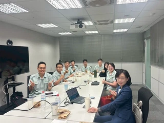 與麗明營造團隊合照